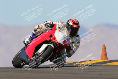 media/Oct-08-2022-SoCal Trackdays (Sat) [[1fc3beec89]]/Turn 9 (1pm)/